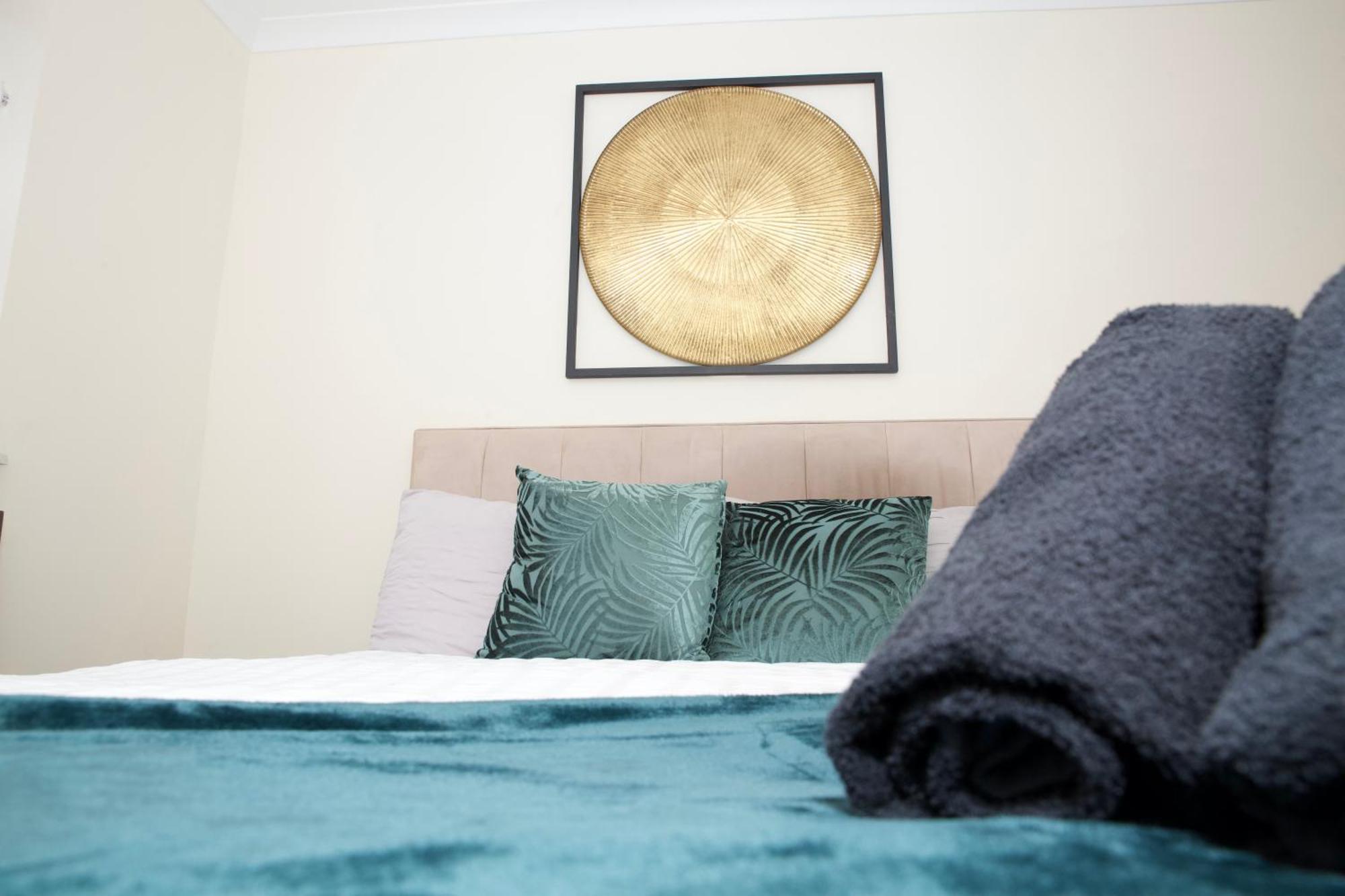 Spacious Modern 2 Bed Flat In City Centre Reading Exterior foto